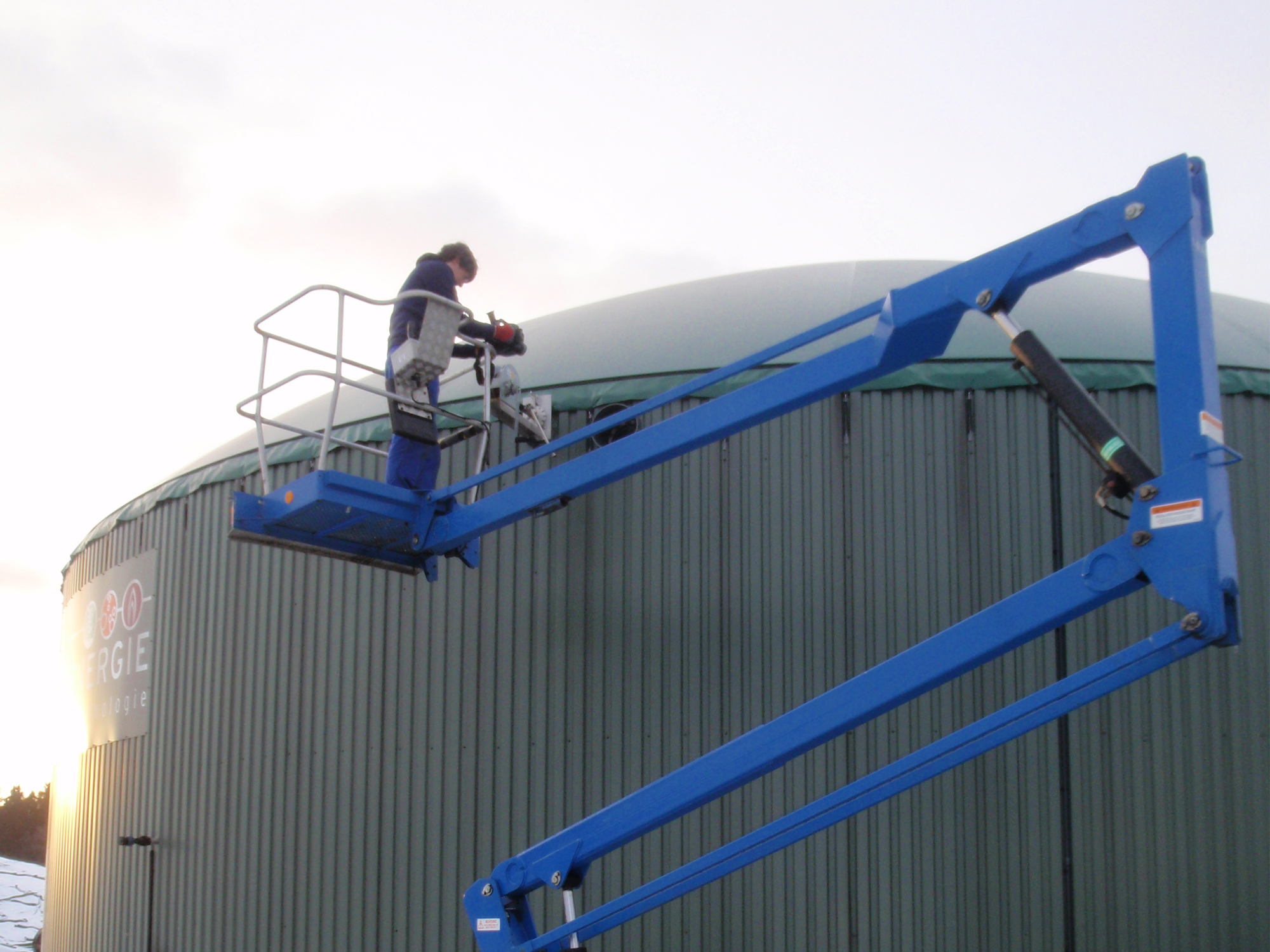 Repair of a biogas plant Repair of a biogas plant